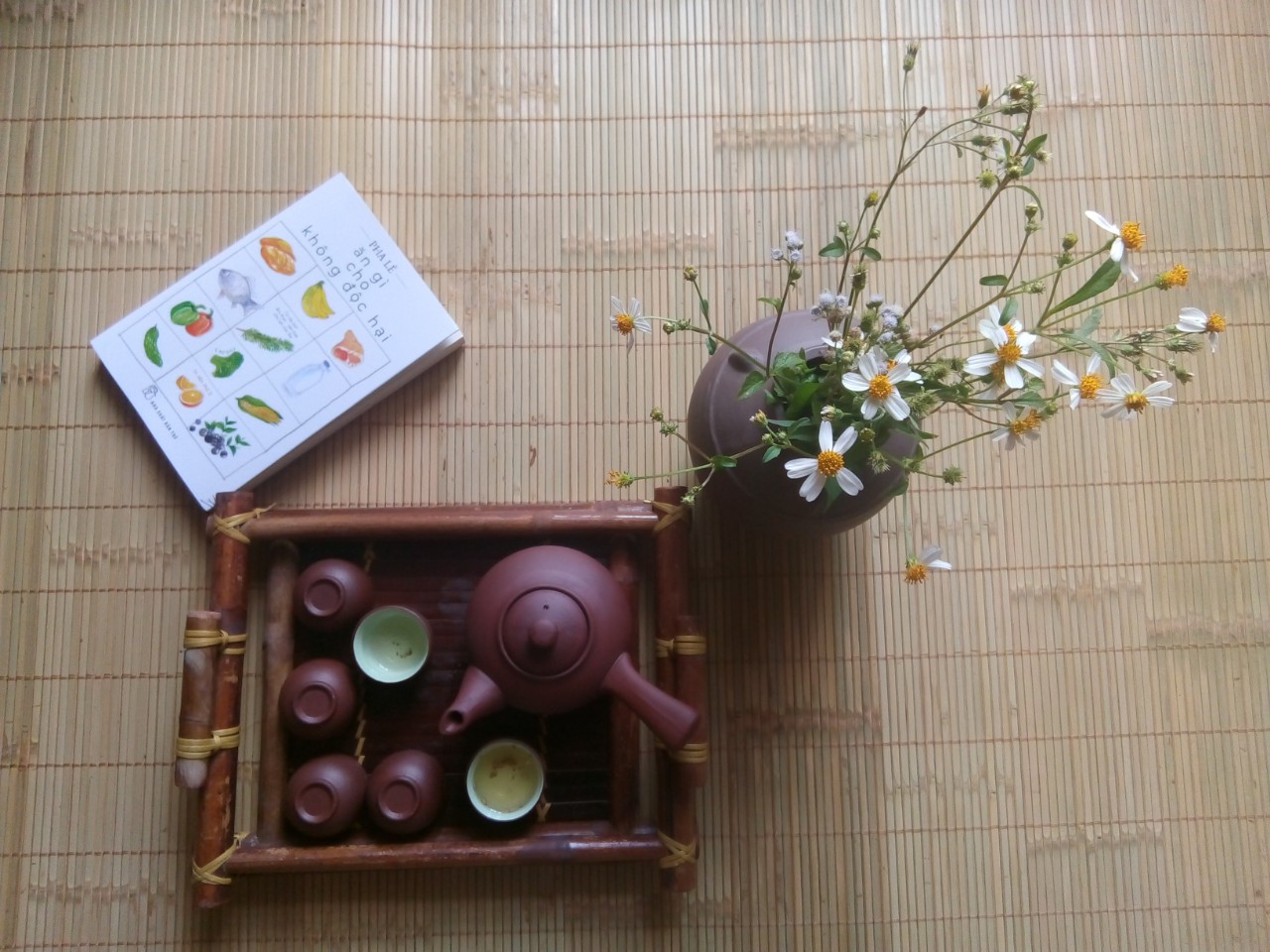 Nói về “ăn gì cho không độc hại” của Pha Lê